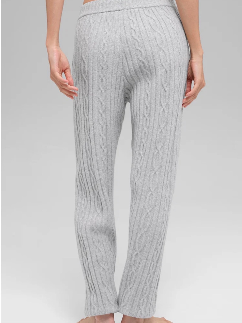 ALO Yoga Cable knit Winter Bliss hoodie & Bliss Pant Matching Set - Picture 5 of 16